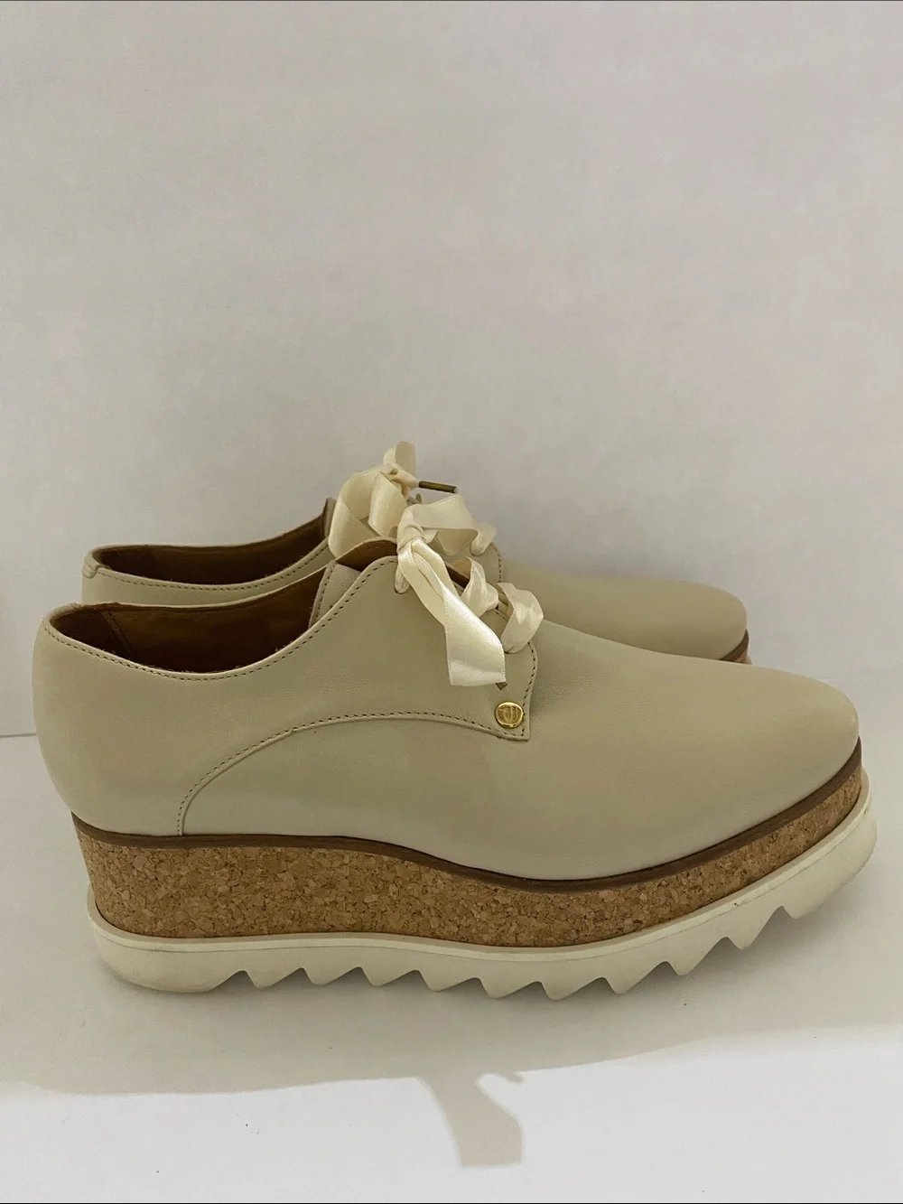 Trussardi Cream Platform Lace-Up Oxfords with Cork Midsole